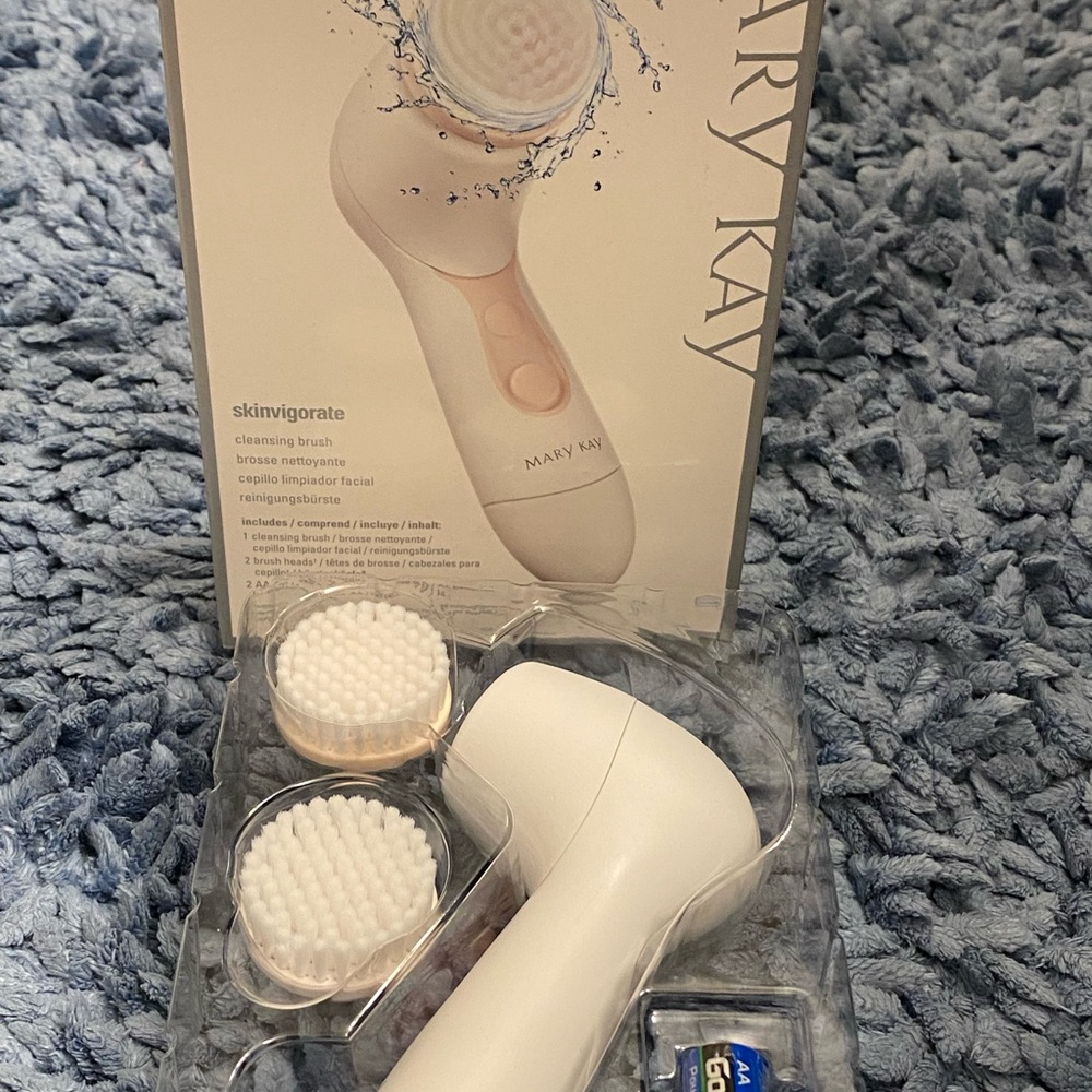 Mary Kay Skinvigorate Cleansing Brush